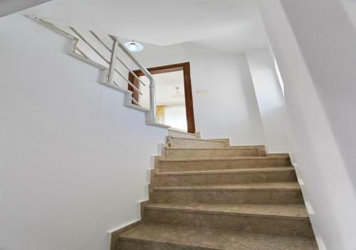 Arnna 5 Villa