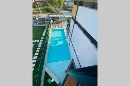 Villa Siradi?i B?r Es?nt?