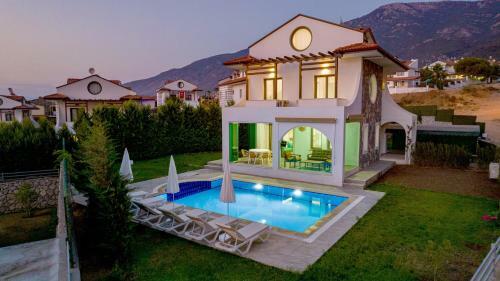 Amore 2 - 4 Bedroom Villa In Hisaronu