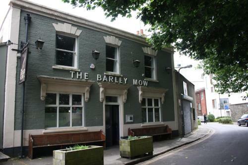The Barley Mow Centrally Located 3 Bed Apartment
