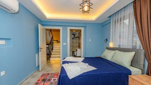 Villa S�?�t 3 - 4 Bedroom With Jacuzzi In Fethiye