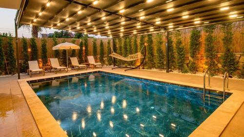 Villa S�?�t 3 - 4 Bedroom With Jacuzzi In Fethiye