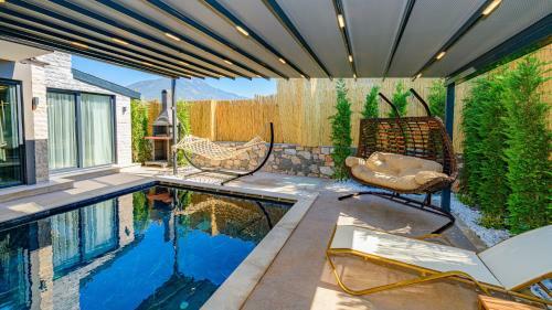 Villa S�?�t 3 - 4 Bedroom With Jacuzzi In Fethiye