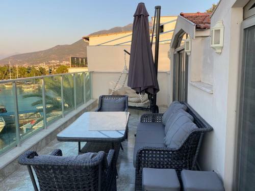 Exclusive Terrace Suite At Marina