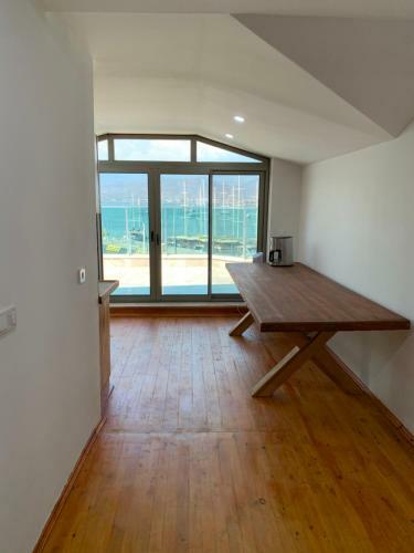 Exclusive Terrace Suite At Marina
