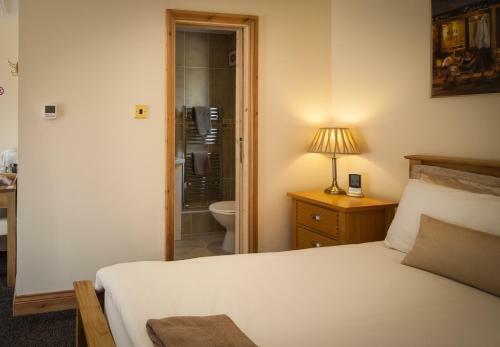 Hostal Acorns Old Farm
