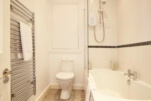 Redcliffe Parade - Your Apartment