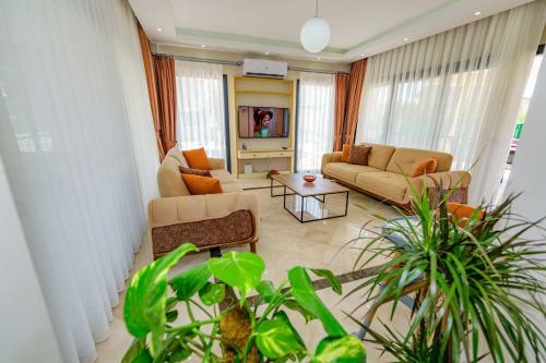 Charming Villa With Central Location In Fethiye