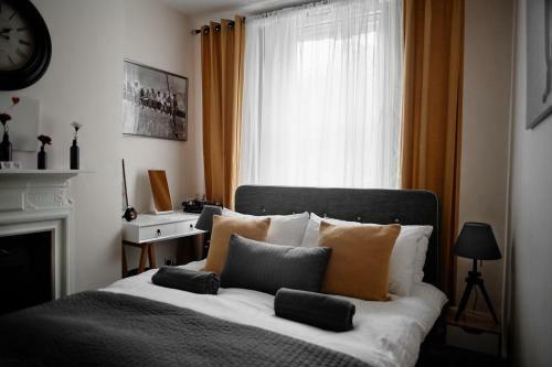 Apartamentos Central Located One Bedroom Apt