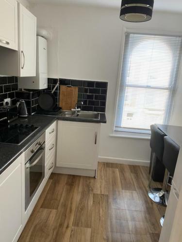 Lovely 2 Bedroom Apartment Near Stokes Croft Central!!!