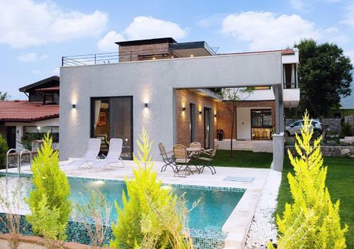 Villa Elisa