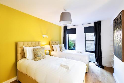 Thorndale - Your Apartment