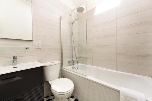 Thorndale - Your Apartment