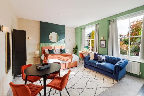 Your Apartment I Clifton House