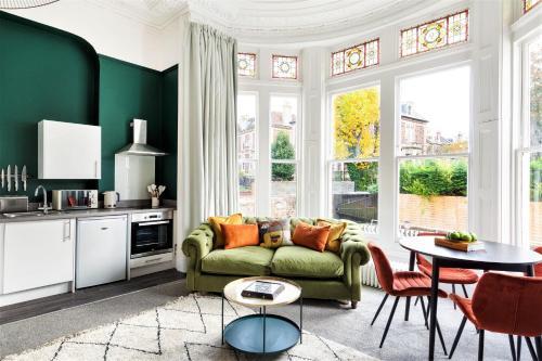 Your Apartment I Clifton House