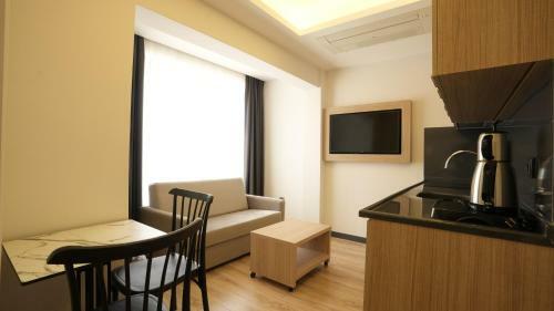 Hotel Alesta Seaside Residence
