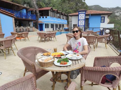 Belle Vue Hotel �l�deniz