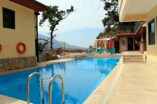 Belle Vue Hotel �l�deniz
