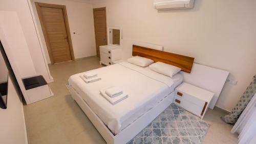 Villa World F2
