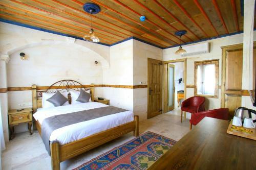 Sapphire Stone Hotel