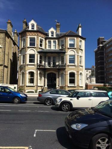 Seaview Apartment - Central Hove With Parking