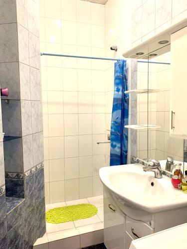 Apartaments On Lermontovskaya 9