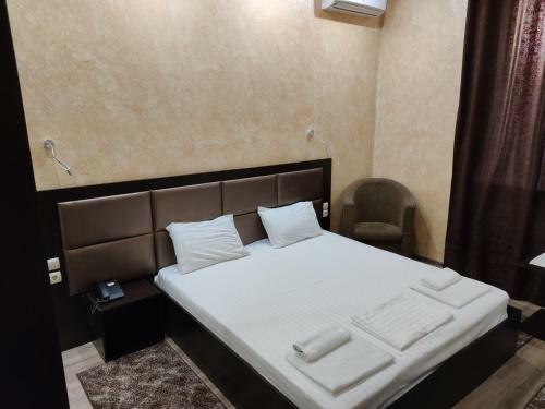 Hostal Mishel Plus