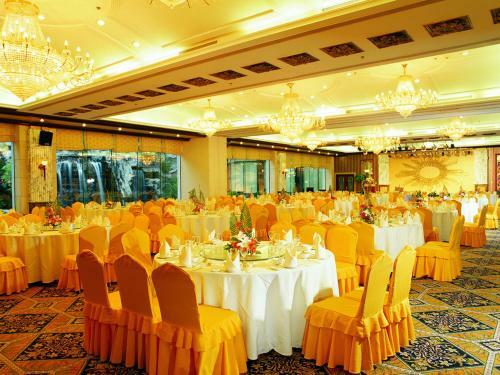 Fragrant Hill Empark Hotel