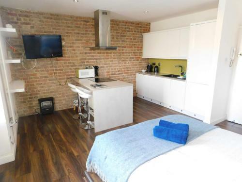 Central Seaview Studio Apartment