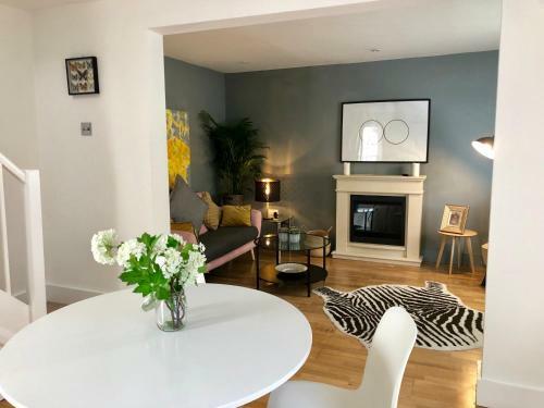 Charming Cottage & Garden - Central Brighton!