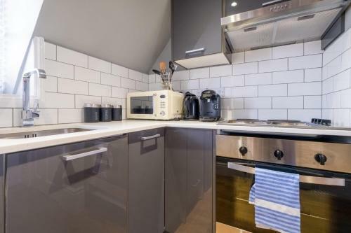 Superb Studio Apartment With Sea View Central Brighton