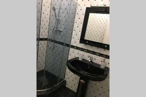 Exclusive New Building Central Apartment