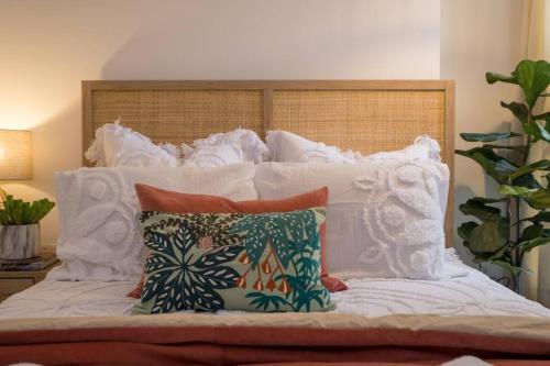 Beautifully Styled, Central Apartment Sleeping 10