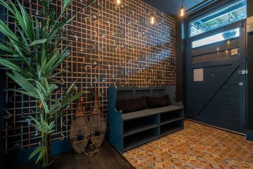 Boutique Style 3-bed House With Private Terrace
