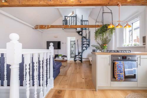 Boutique Style 3-bed House With Private Terrace