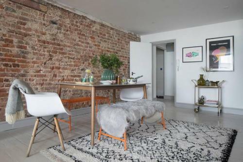 Loft Style Apartment In Central Brighton