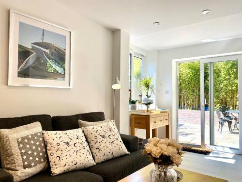Amber Lodge Hickstead-b