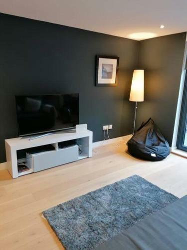 Apartamento New Town House With *free Allocated Parking*