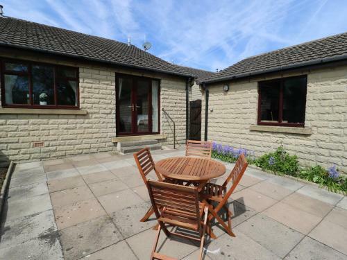 14 Silverlands Close
