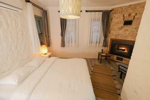 Herakles Hotel