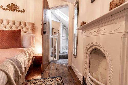 Quadrant Cottage