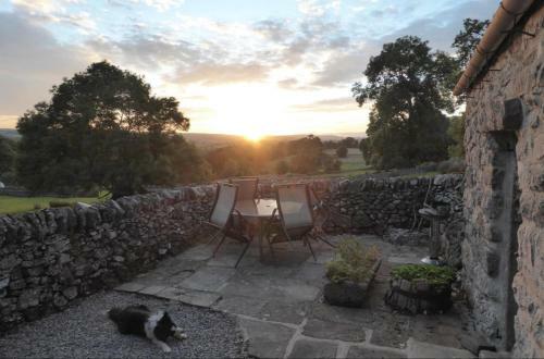 Cruck Cottage