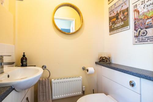 Buxton Centre Cosy Cottage With Free Secure Parking