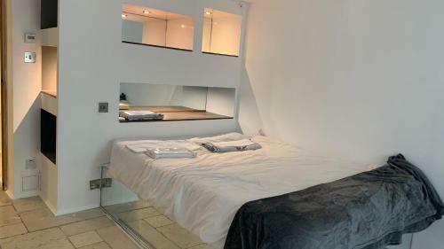 Spacious With Spectacular Views And Private Garden