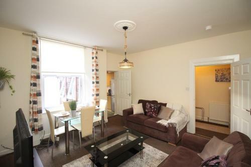 Apartamento 2 Bed Flat, Cambuslang, Glasgow, Free Parking