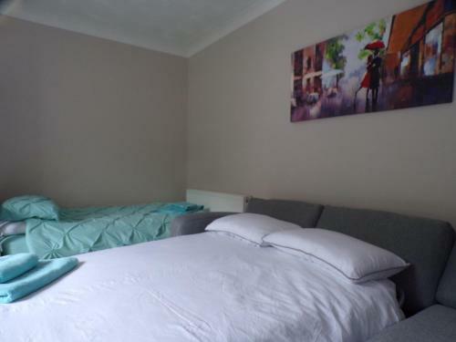 Dunmor House - Charming Victorian Period Property