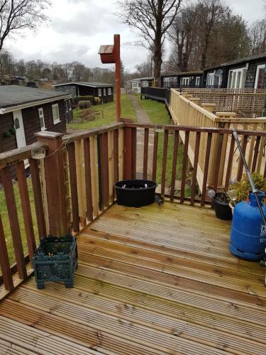 60 Upperlakeside Glan Gwna