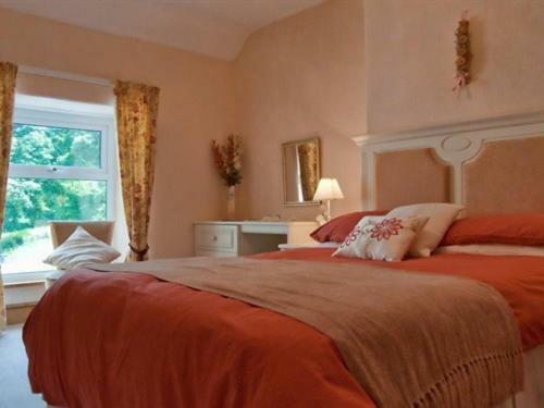 Apartamentos Dinas Farm