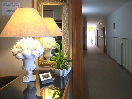 Hotel Carol
