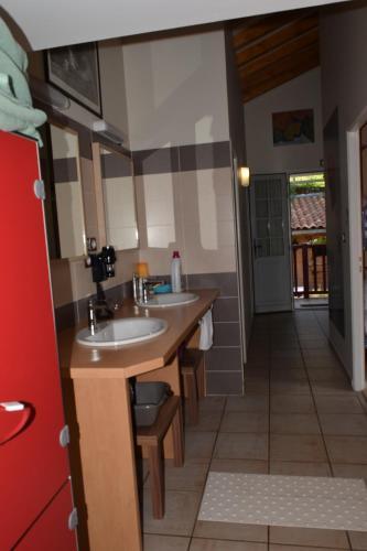 Hostal Gite Azkorria